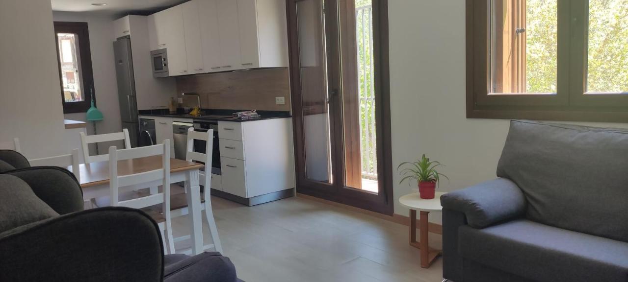 Apartamentos Rurales Ainariak Burgui Exterior photo